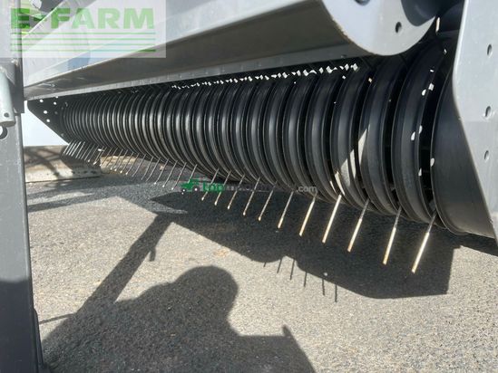 Empacadora gigant - Claas - variant 465 rc