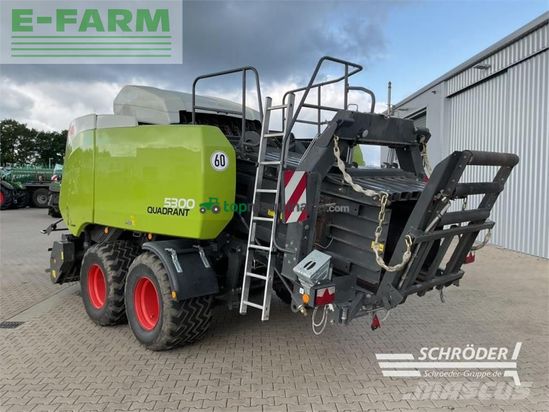 Empacadora gigant - Claas - quadrant 5300 rf
