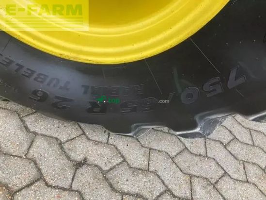 Cosechadora de Cereal - John Deere - s690