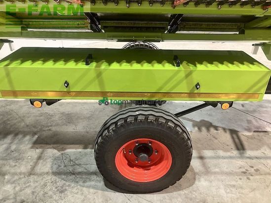 Cabezal - Claas - v 620 mit wagen