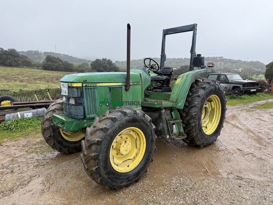 Tractor agrícola - John Deere - 6205 