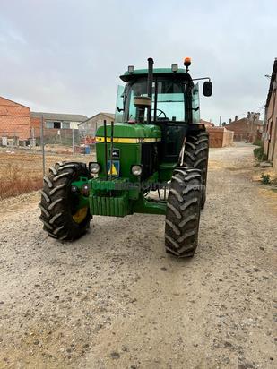 Tractor agrícola - John Deere - 3350 DT