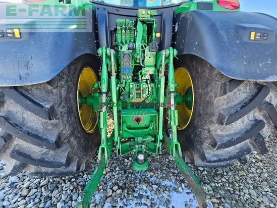 Tractor agrícola - John Deere - 6215 r