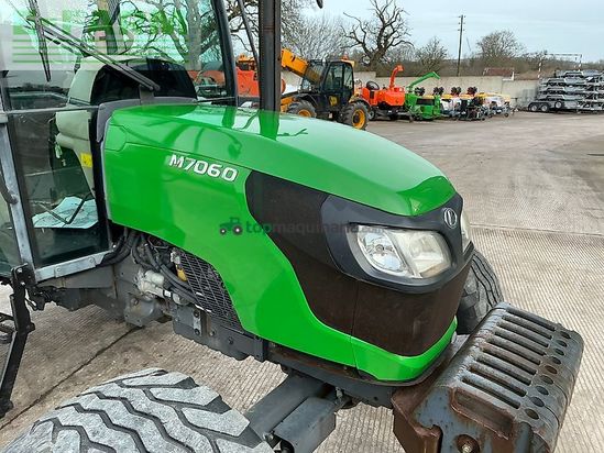 Tractor agrícola - Kubota - m7060 tractor (st25808)