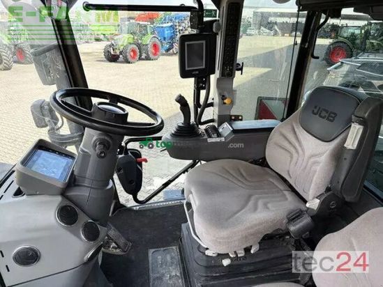 Tractor agrícola - JCB - 4220