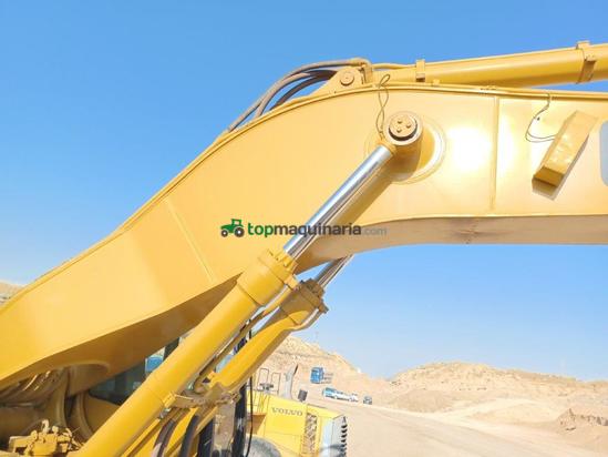 Excavadora CATERPILLAR 375ME