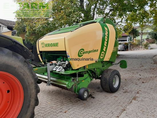 Empacadora gigant - Krone - comprima v 150xc