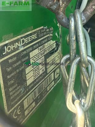 Empacadora gigant - John Deere - rundballenpresse 744
