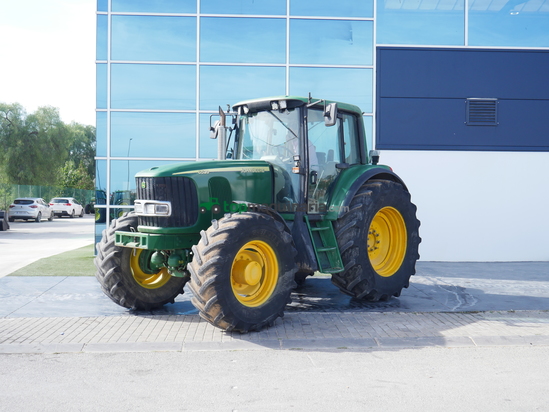 Tractor agrícola - John Deere - 6520