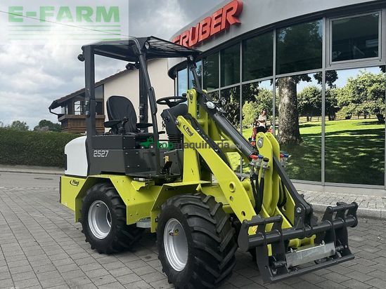 Minicargadora - Fliegl - 25-27 inkl. 3 anbaugeräte