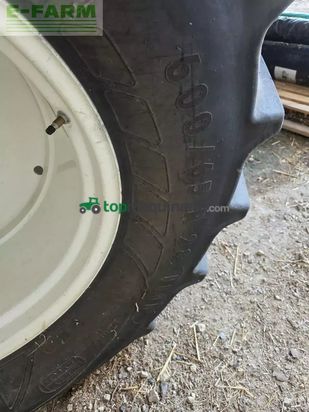 Cosechadora de Cereal - New Holland - cx 8.90