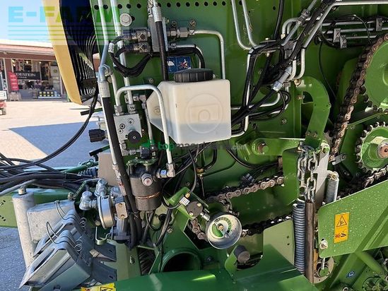 Empacadora gigant - Krone - comprima v 180 xc