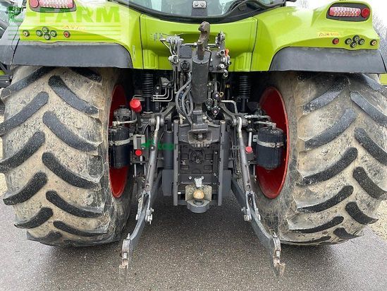 Tractor agrícola - Claas - arion 550 cebis inkl. neue bereifung CEBIS