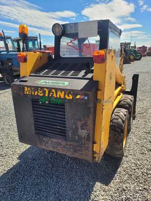 Miniexcavadora Mustang 940