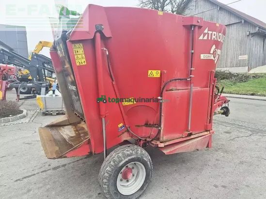 Remolqu esparcidor - Trioliet - gigant 700 futtermischwagen