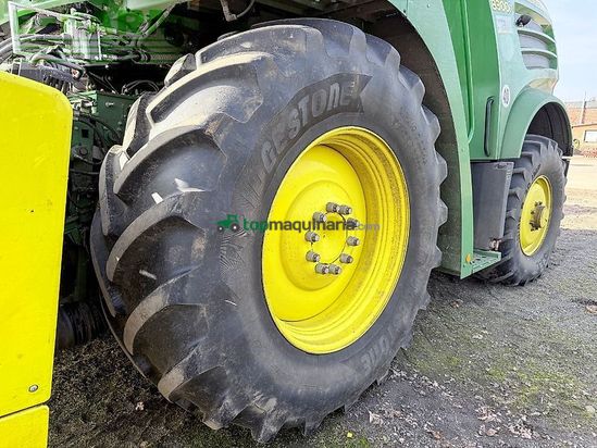 Cosechadora de Cereal - John Deere - 8300