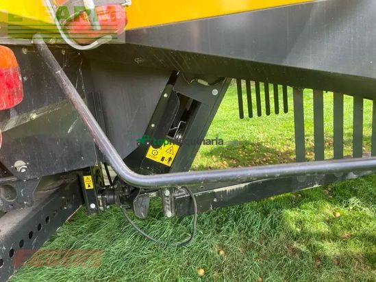 Cosechadora de Cereal - New Holland - csx 7040