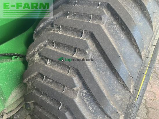 Empacadora gigant - John Deere - festkammer-kombipresse c441r