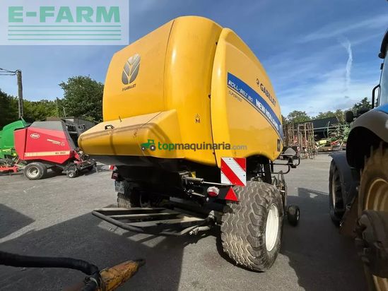 Empacadora gigant - New Holland - roll-belt180