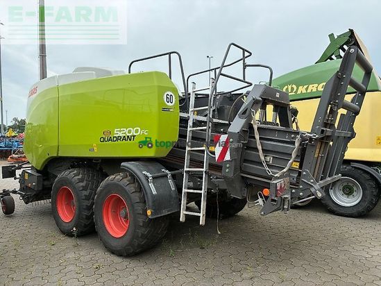 Empacadora gigant - Claas - quadrant 5200 fc tandem