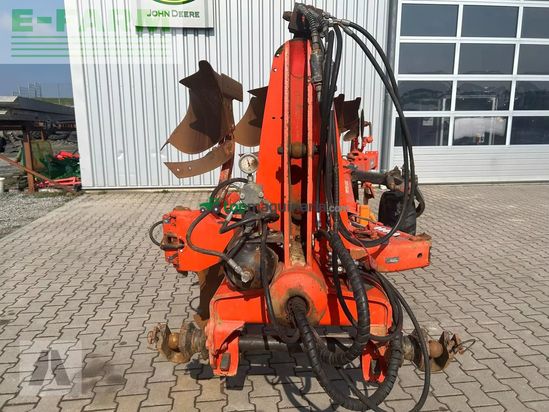 Arado - Kuhn - varimaster 152