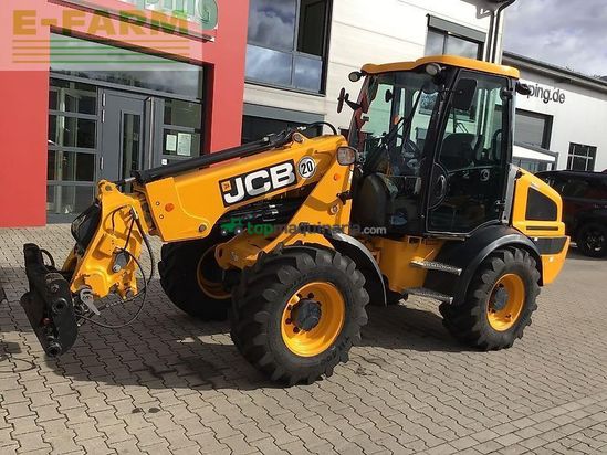 Minicargadora - JCB - tm220