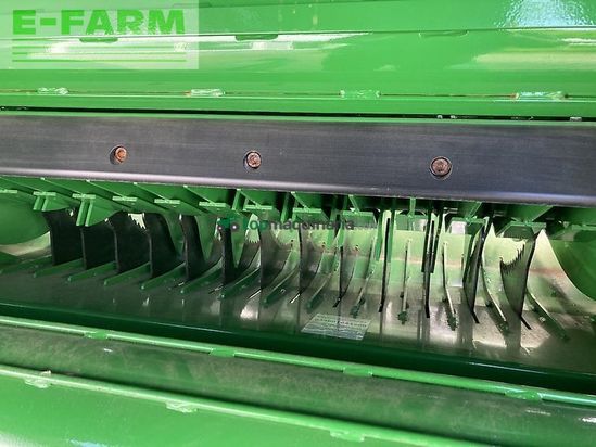 Empacadora gigant - John Deere - v461m