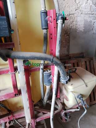 Pulverizador suspendido marca HARDI