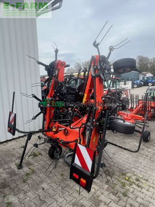 Henificador - Kubota - te 8080