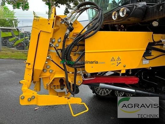 Cosechadora de Cereal - New Holland - cx 8.80 raupe