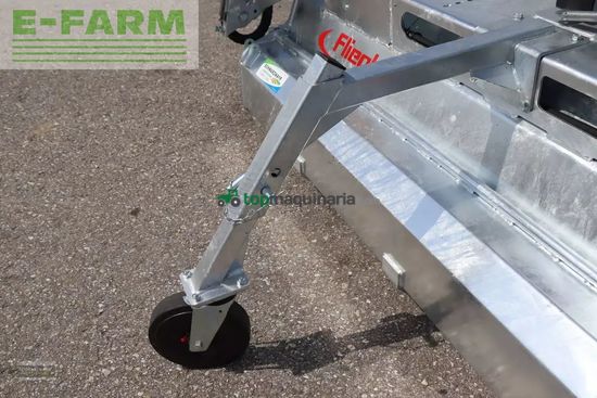 Riego -  - fliegl agrocenter kehrmaschine 2300