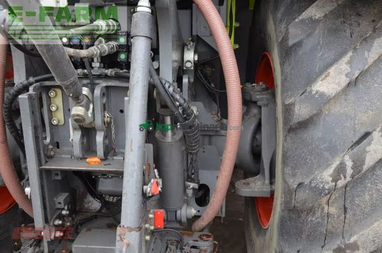 Esparcidor - Claas - xerion 4200 saddle trac bauer