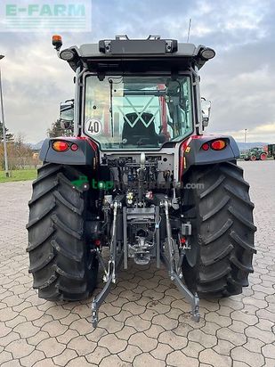 Tractor agrícola - Massey Ferguson - 5m.115 dyna-4 essential