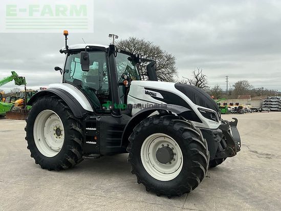 Tractor agrícola - Valtra - t234 versu tractor (st25939)