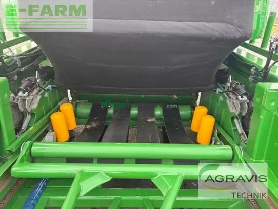 Empacadora gigant - John Deere - 990