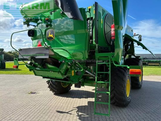 Cosechadora de Cereal - John Deere - s785