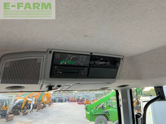 Tractor agrícola - Valtra - n135 active tractor (st27903)