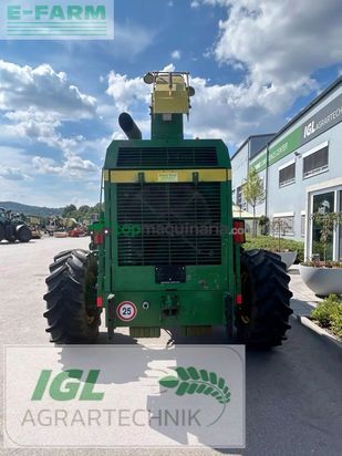 Cosechadora de Cereal - John Deere - 6850