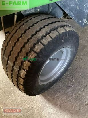 Empacadora gigant - Deutz-Fahr - varimaster 560 rundballen presse