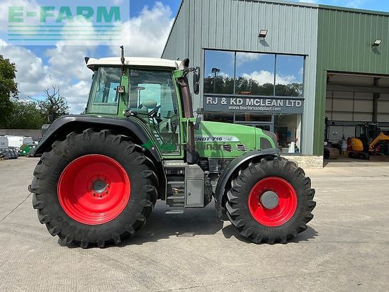 Tractor agrícola - Fendt - 716 tractor (st25458)