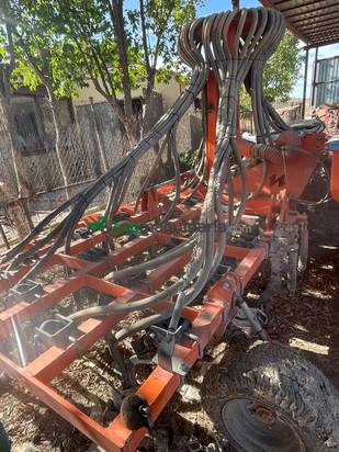 Sembradora Noli con brazos de siembra directa de 6 m
