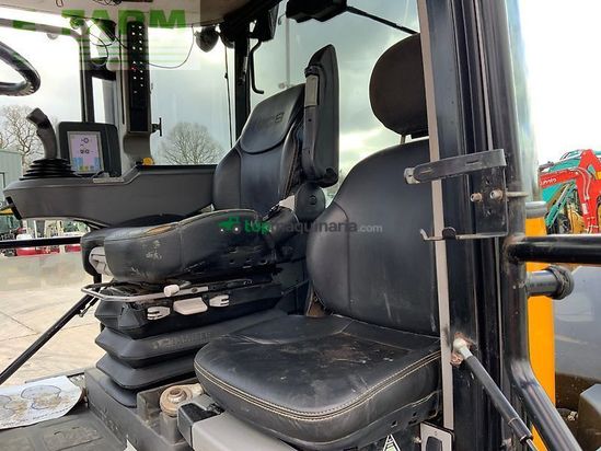 Tractor agrícola - JCB - 8330 fastrac tractor (st25723)