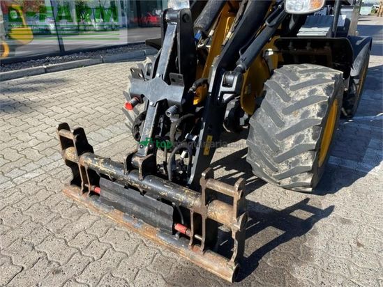 Minicargadora - JCB - 403 agri hoflader