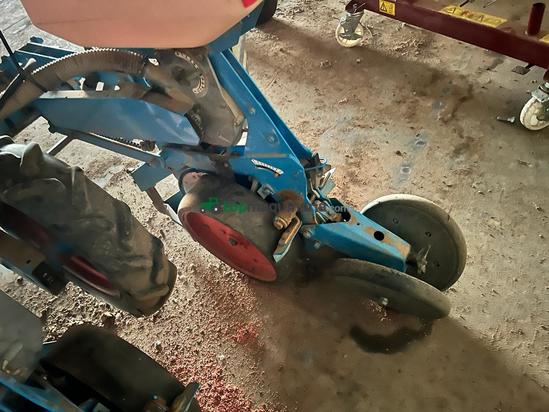 Sembradora monograno en 6 filas 