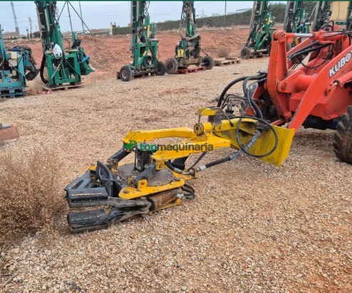 EQUIPO KUBOTA R420 CON MOTOR DEUTZ 150CV 