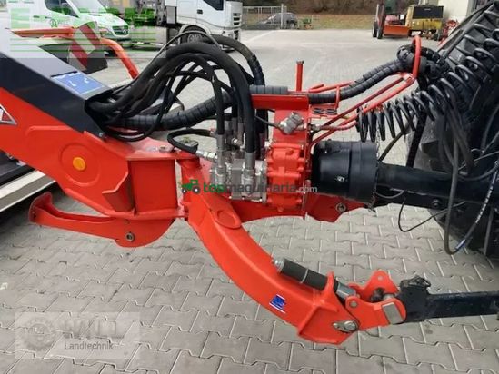 Rastrillo - Kuhn - merge maxx 950