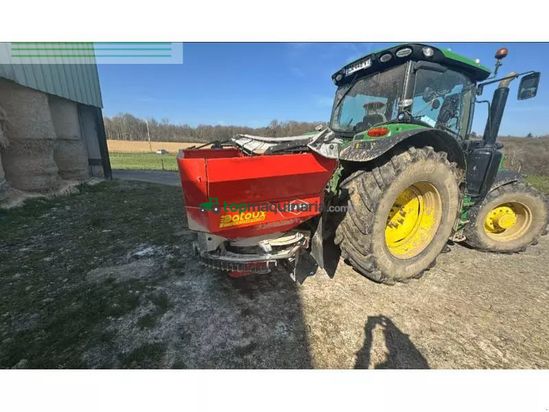 Esparcidor - Kuhn - axis401wt25