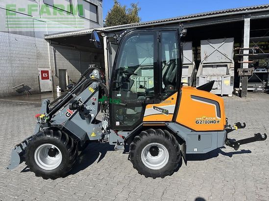 Minicargadora - Giant - 2700 hd+ mit kabine euro & heckhydraulik kat 2