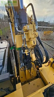 Excavadora - Caterpillar - 325f