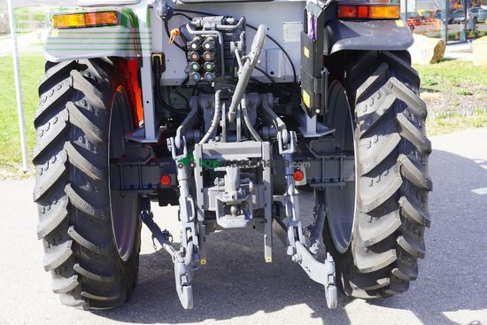 Tractor agrícola - Massey Ferguson - 3al.105 efficient